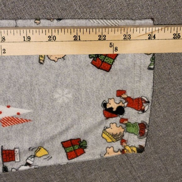 Peanuts Christmas Pajama Set Womens Large Gray Snoopy Charlie Brown Flannel PJs - Picture 10 of 16
